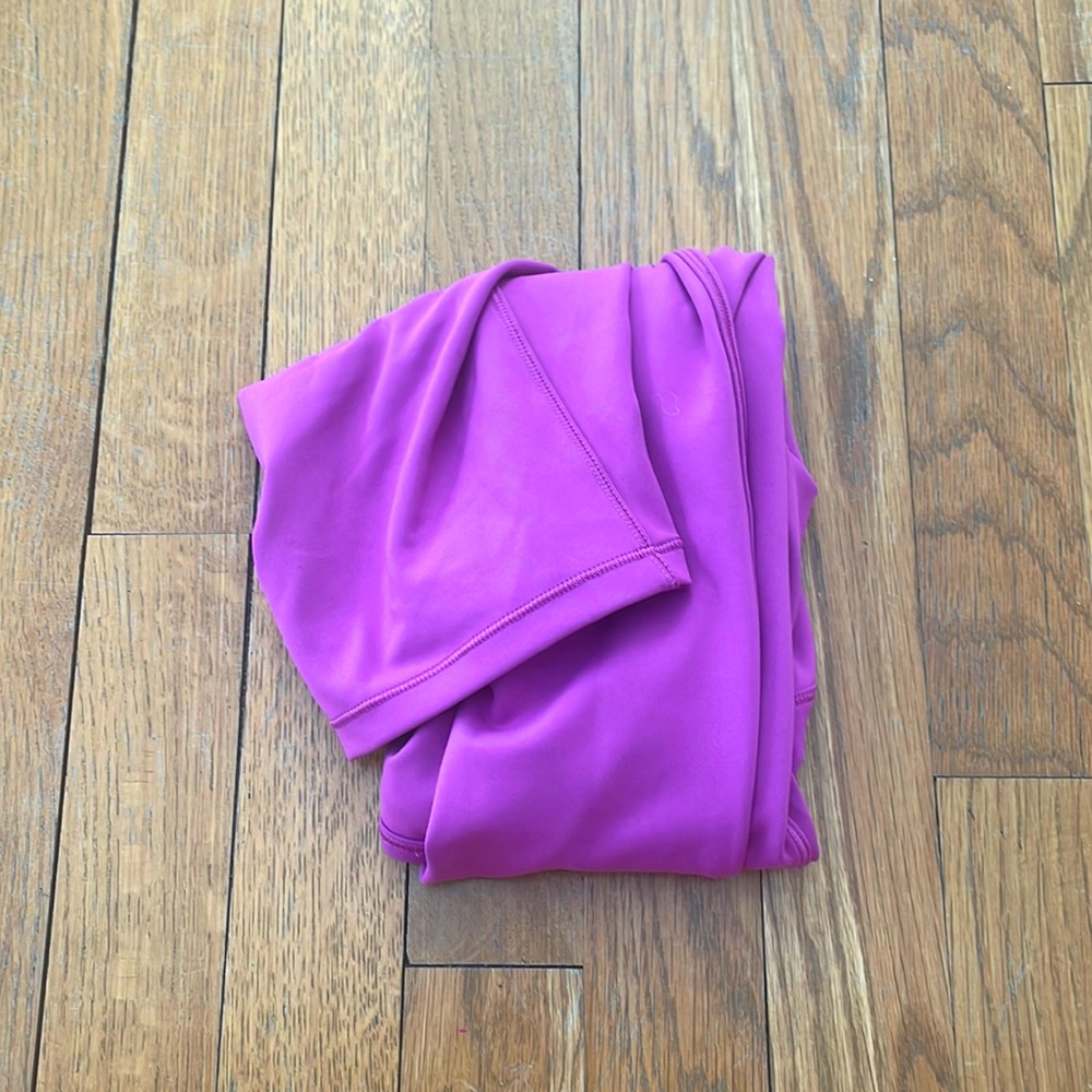 lululemon cropped long sleeve top, size 4